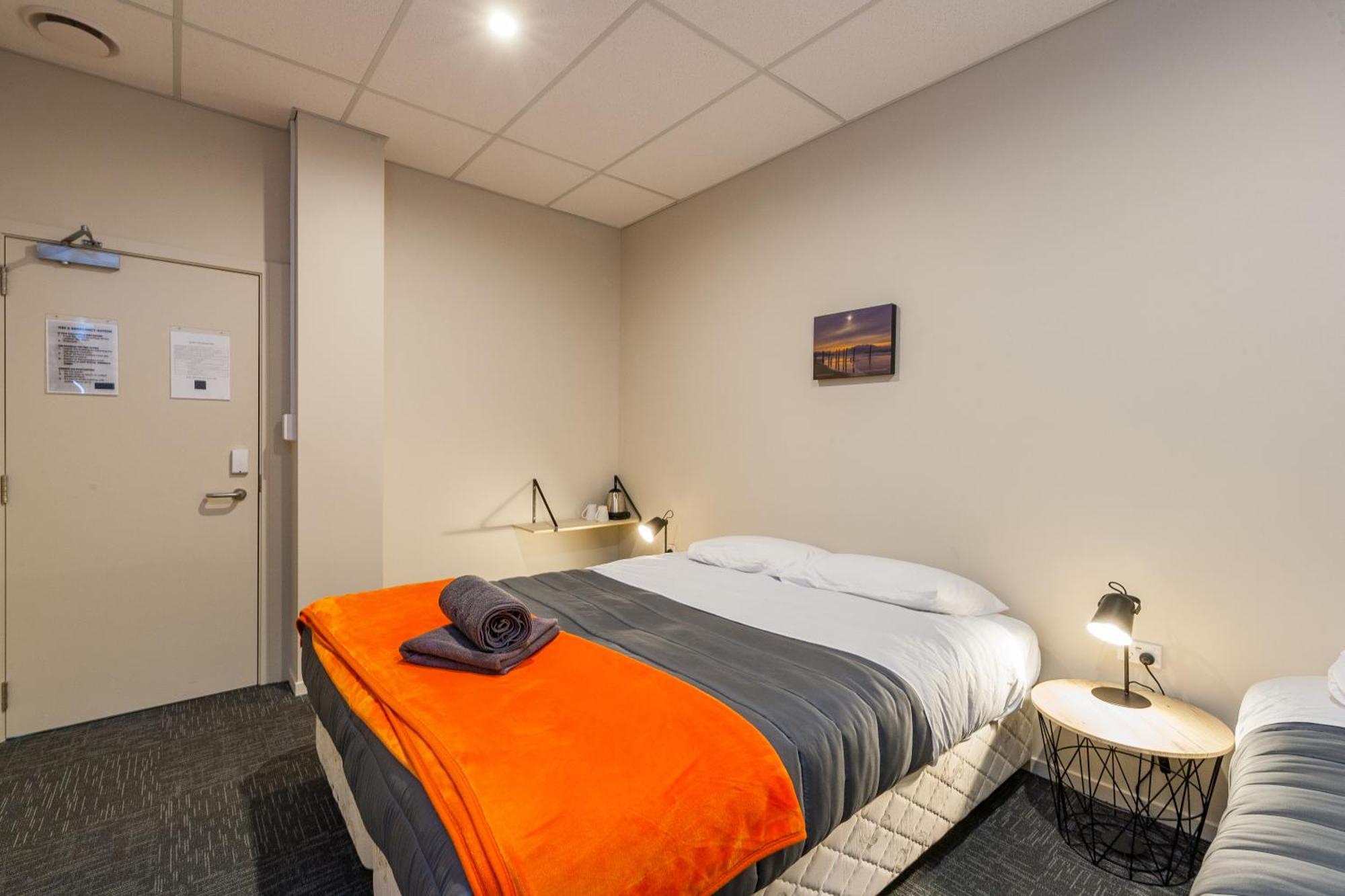 Rock Solid Backpackers Rotorua Exterior foto